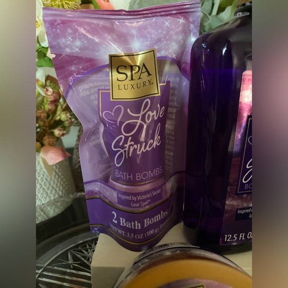 🆕💜 SPA LUXURY “LOVE STRUCK” BODY CARE COLLECTION. BRAND NEW! - Picture 4 of 8
